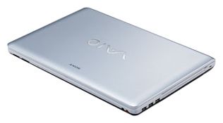 Sony VAIO VPC-EB1E9R (Core i3 330M 2130 Mhz/15.5